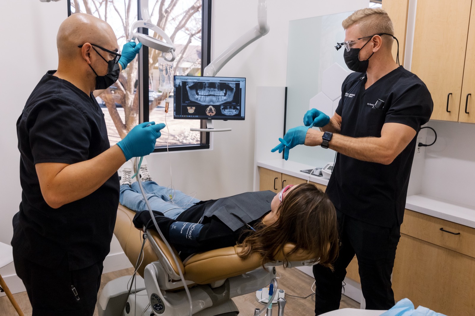 Wisdom Tooth Removal consultation at a Tänder partner dental office