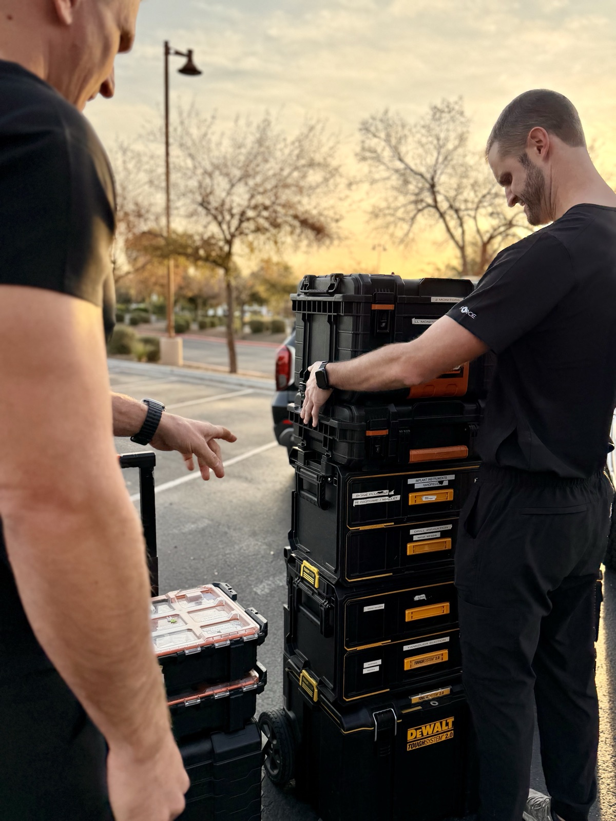 The Tänder team packing mobile surgical equipment ahead of a same-day procedure